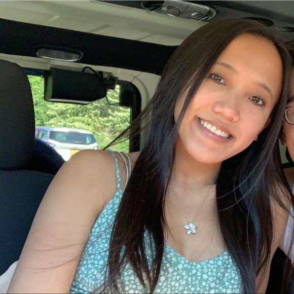 Meet your Posher, Lizzie - Picture 1 of 1